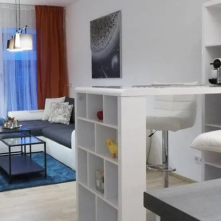 Zentrum Von - Stylische Gartenwohnung *