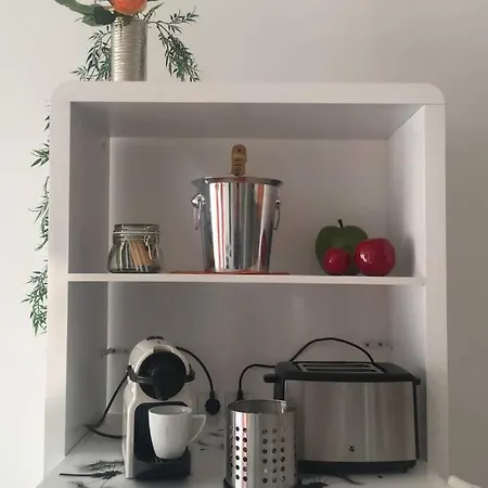 아파트 Zentrum Von - Stylische Gartenwohnung 에를랑겐