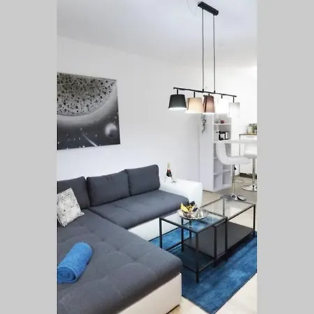 아파트 Zentrum Von - Stylische Gartenwohnung 에를랑겐